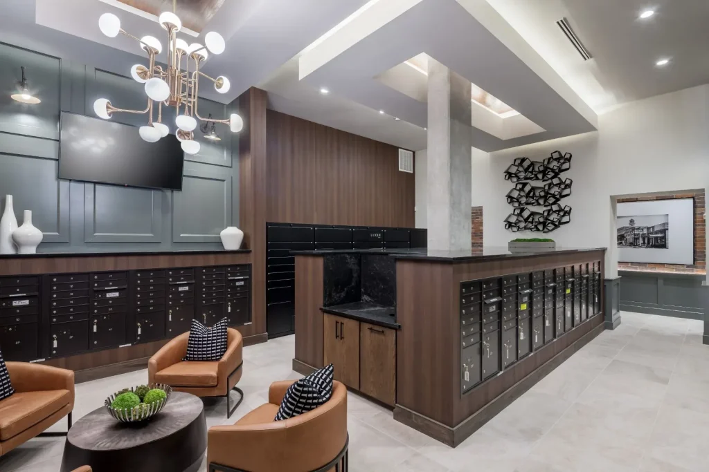 Berkshire Pullman Apartments Locker System