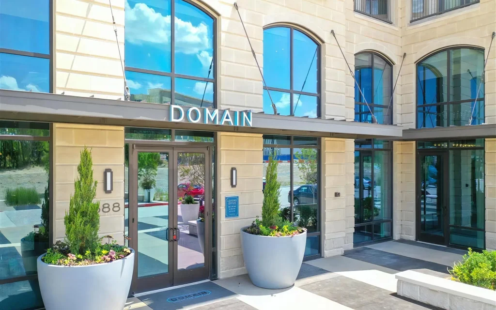 Domain at the Gate Apartments with Concierge Services