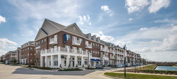 The Kathryn Apartments with Garage